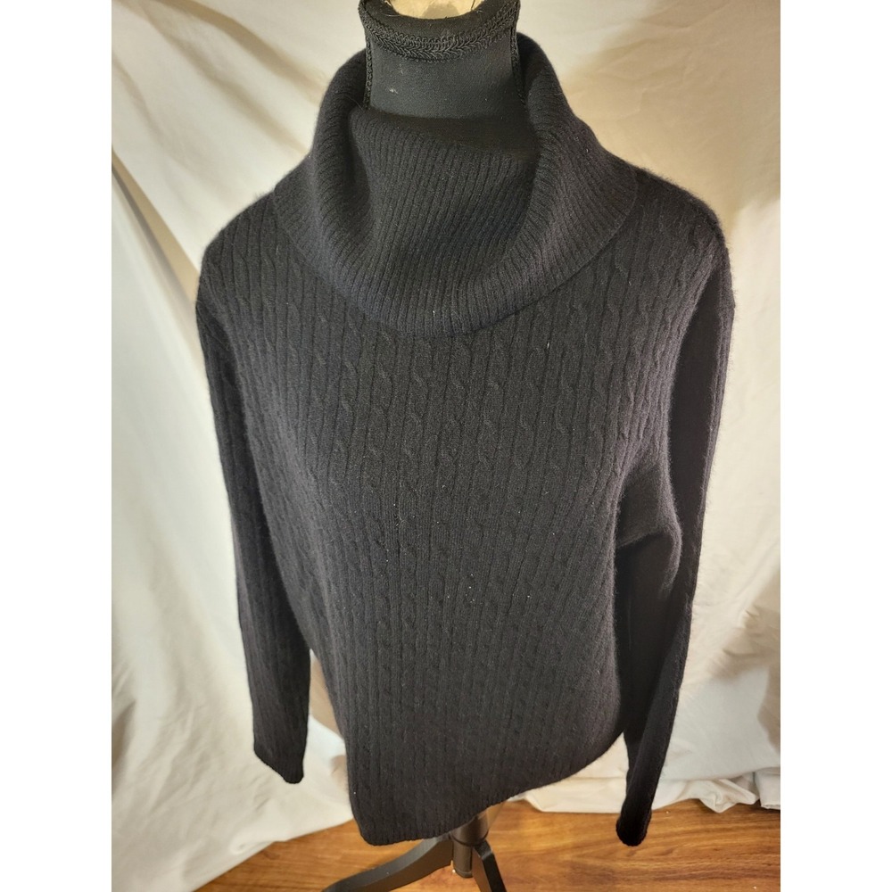 Pendleton Size M Black Womans Cableknit 100% Cashmere Sweater